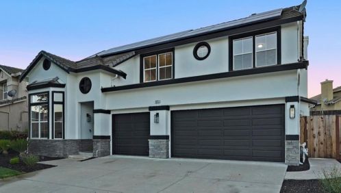 9223 Rancho Hills Dr, Gilroy, CA 95020-7734