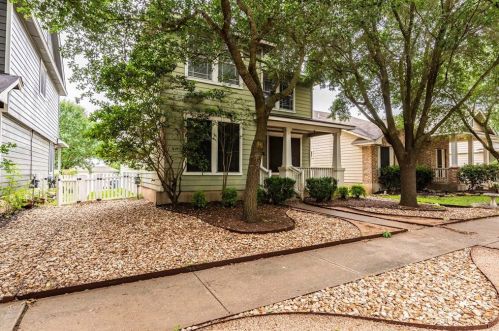 324 Strawn, Uhland TX  78640-4317 exterior