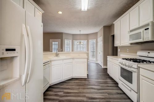 2466 Hampton Park Ct, Buford, GA 30519