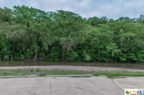 643 Guadalupe Dr, Spring Branch TX 78070-5402 exterior