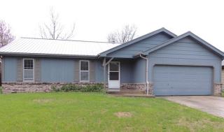 2550 Fort Ave, Springfield MO  65803-1136 exterior