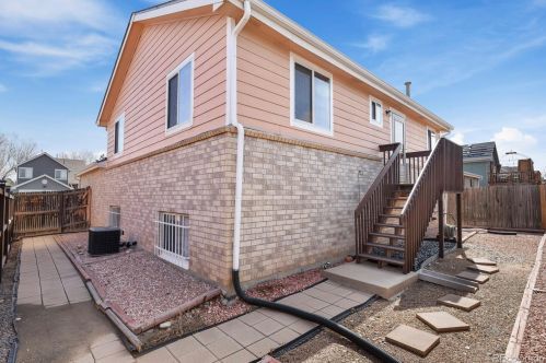 1787 Granby Ct, Aurora CO 80012-6293 exterior