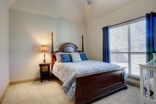 7909 Country Oak Dr, Fort Worth TX  76182-8944 exterior