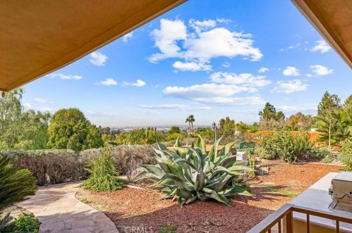 473 Country Hill Rd, Anaheim CA  92808-1353 exterior