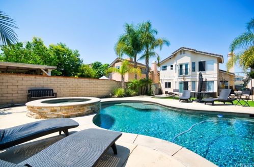 20919 Canyon Ridge Ln, Walnut, CA 91789-4060