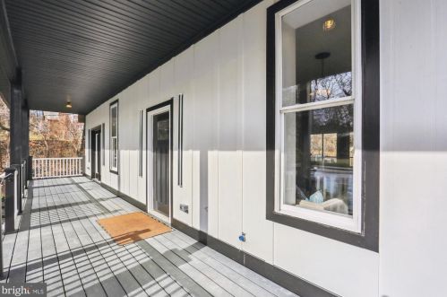 6615 Gude Ave, Silver Spring MD 20912-4827 exterior