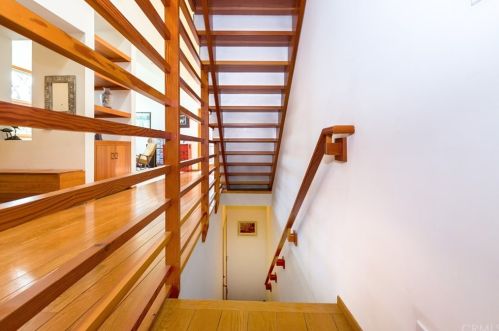 2025 Mt Vernon Ave, Riverside CA  92507-2528 exterior