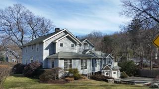 370 Rowayton Ave, Norwalk, CT 06853-1907
