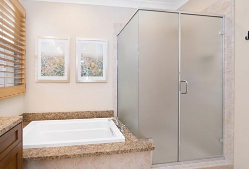 210 Kempton, Irvine CA  92620-2154 exterior