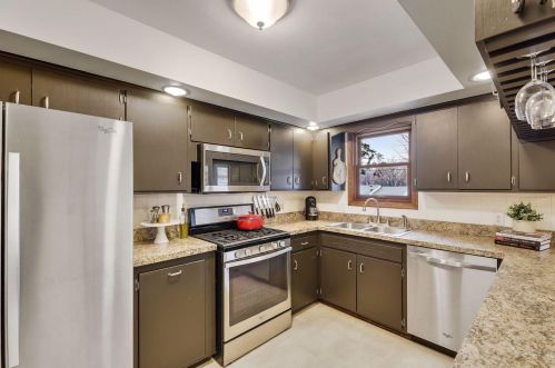 2073 Jade Ln, Saint Paul MN  55122-2862 exterior