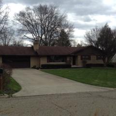 1588 Pleasantview Dr, Lancaster OH  43130-2018 exterior