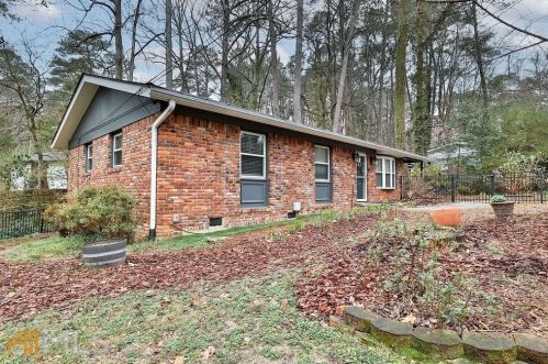 2144 Jonathon Ln, Atlanta, GA 30319-3829