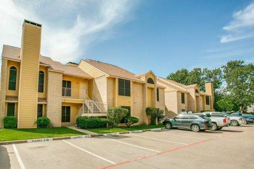 5825 Marvin Loving Dr, Garland TX  75043-7741 exterior