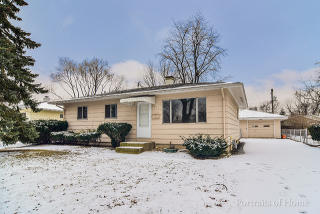 911 Pearson Dr, Joliet, IL 60435-3253