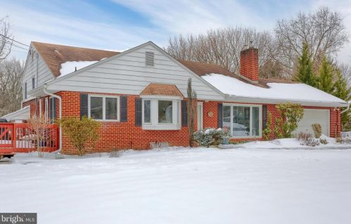 5631 Derbyshire Rd, Harrisburg, PA 17112-1616