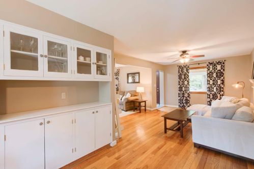 6975 Bramble Hill Dr, Cincinnati OH  45227-3260 exterior