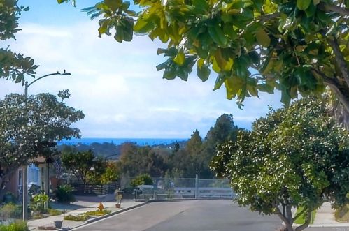 3547 Mira Pacific Dr, Oceanside CA  92056-3933 exterior