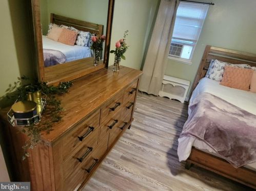 6312 10th St, Philadelphia PA 19141-3804 exterior