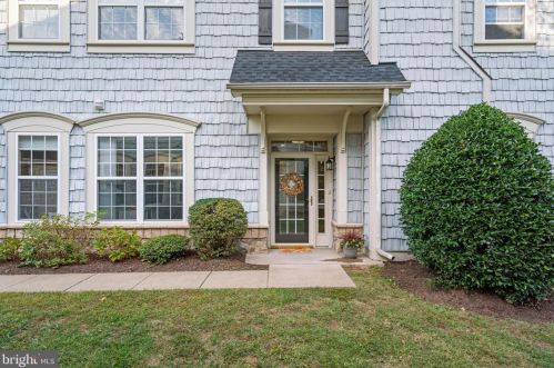 13911 Gullane Dr, Woodbridge, VA 22191-1462
