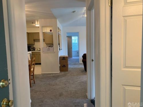 1732 Waterford Dr, Edison NJ  08817-1908 exterior