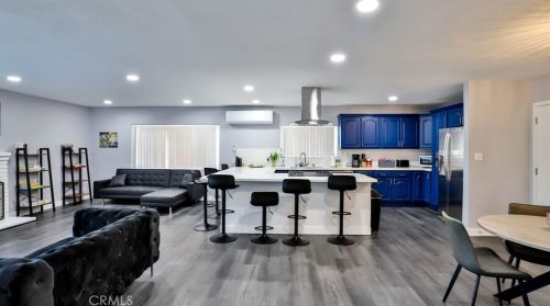 1555 Kimberly Ave, Anaheim CA  92802-2707 exterior