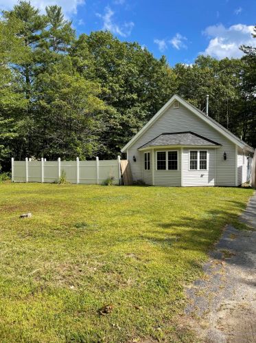 145 Harmons Beach Rd, Standish, ME 04084-5621