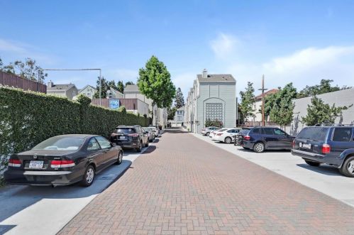 979 Pinto Palm Ter, Sunnyvale CA  94087-3794 exterior