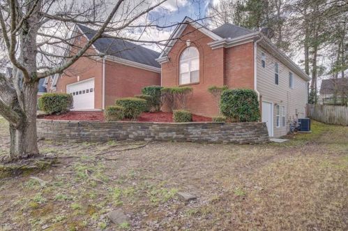 3255 Wellbrook Dr, Loganville, GA 30052-7800