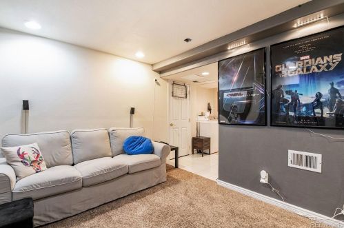 19058 Hampden Dr, Denver CO  80013-5411 exterior
