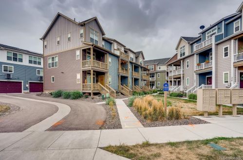 530 Amherst Ave, Englewood, CO 80113-1652