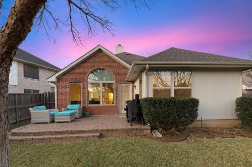1701 Sandera Ct, Lewisville, TX 75028-2079