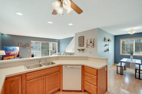 4941 Grenwich Ave, Saint Paul MN  55128-2058 exterior