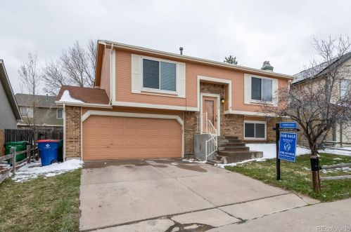 17124 Tufts Ave, Denver, CO 80015-1986