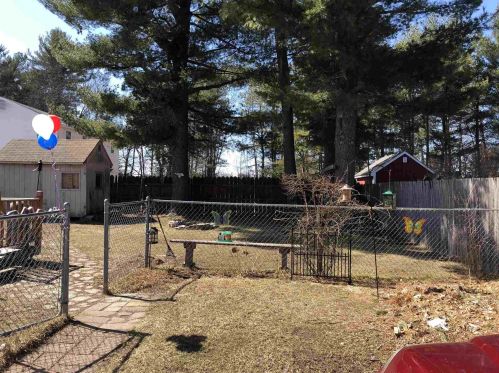 35 Almont St, Nashua, NH 03060-4345