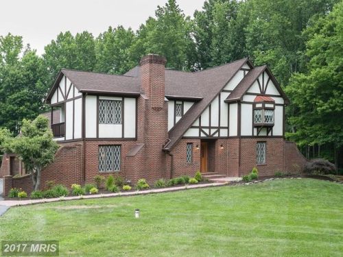 3880 Greenmeadow Ln, Davidsonville, MD 21035-2613