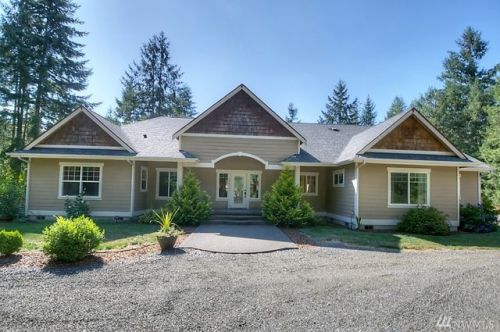 12445 Hubbard St, Rainier, WA 98576-9724