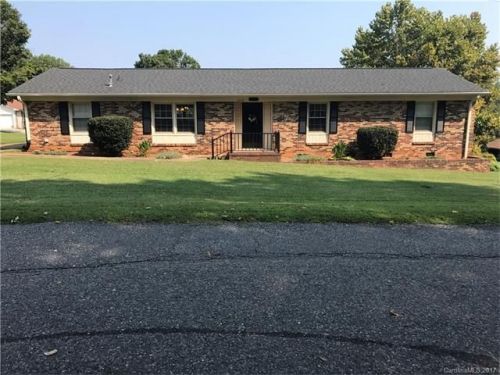 2418 Leroy Ave, Gastonia, NC 28054-3374