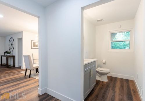 2892 Humphries Dr, Atlanta GA  30354-2434 exterior