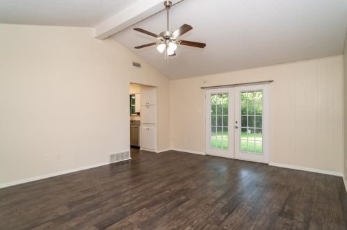 3406 Cheyenne St, Irving TX  75062-3013 exterior
