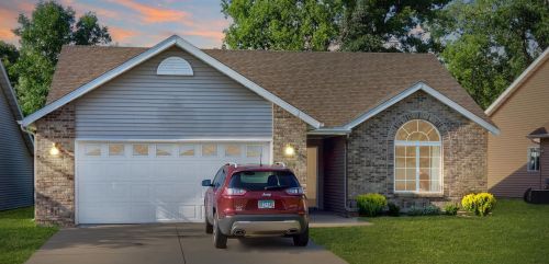 801 Oak Pond Dr, Sartell, MN 56377-4512