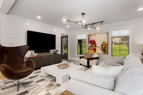 935 Landmark Dr, Atlanta GA  30342-2405 exterior