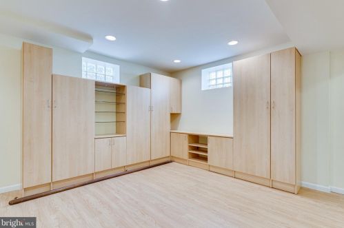 10408 Insley St, Silver Spring MD 20902-4936 exterior