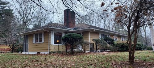 169 Moosup Pond Rd, Killingly, CT 06239-2015