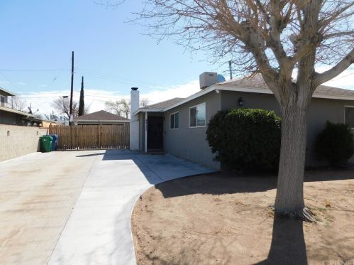 44152 Fern Ave, Lancaster, CA 93534-4435