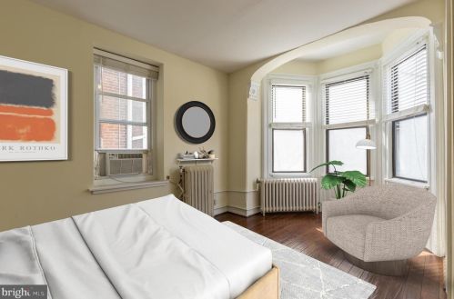 626 19th St, Philadelphia, PA 19146-1439