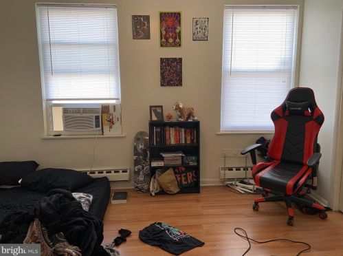 2140 10th St, Philadelphia PA 19148-3005 exterior