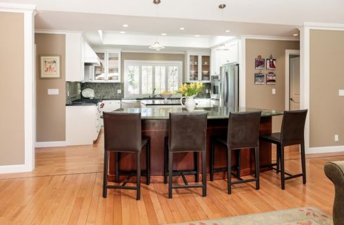 1079 Los Altos Ave, Los Altos CA 94022-1018 exterior