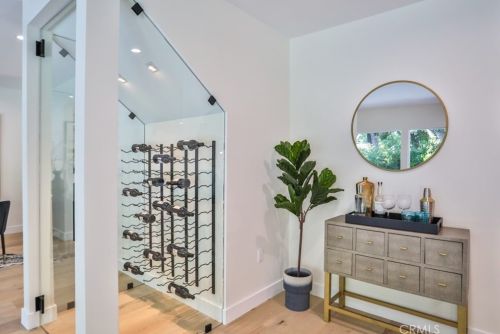 5810 Mammoth Ave, Van Nuys CA  91401-4419 exterior