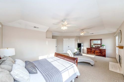 633 Neptune St, Anaheim CA  92804-2660 exterior