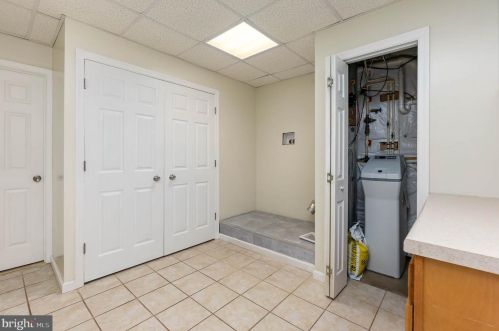 355 Mount Royal Ave, Aberdeen MD  21001-1946 exterior